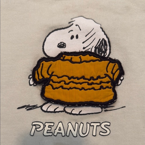 Zara Cream Peanuts Sweatshirt With Snoopy - Picture 3 of 8